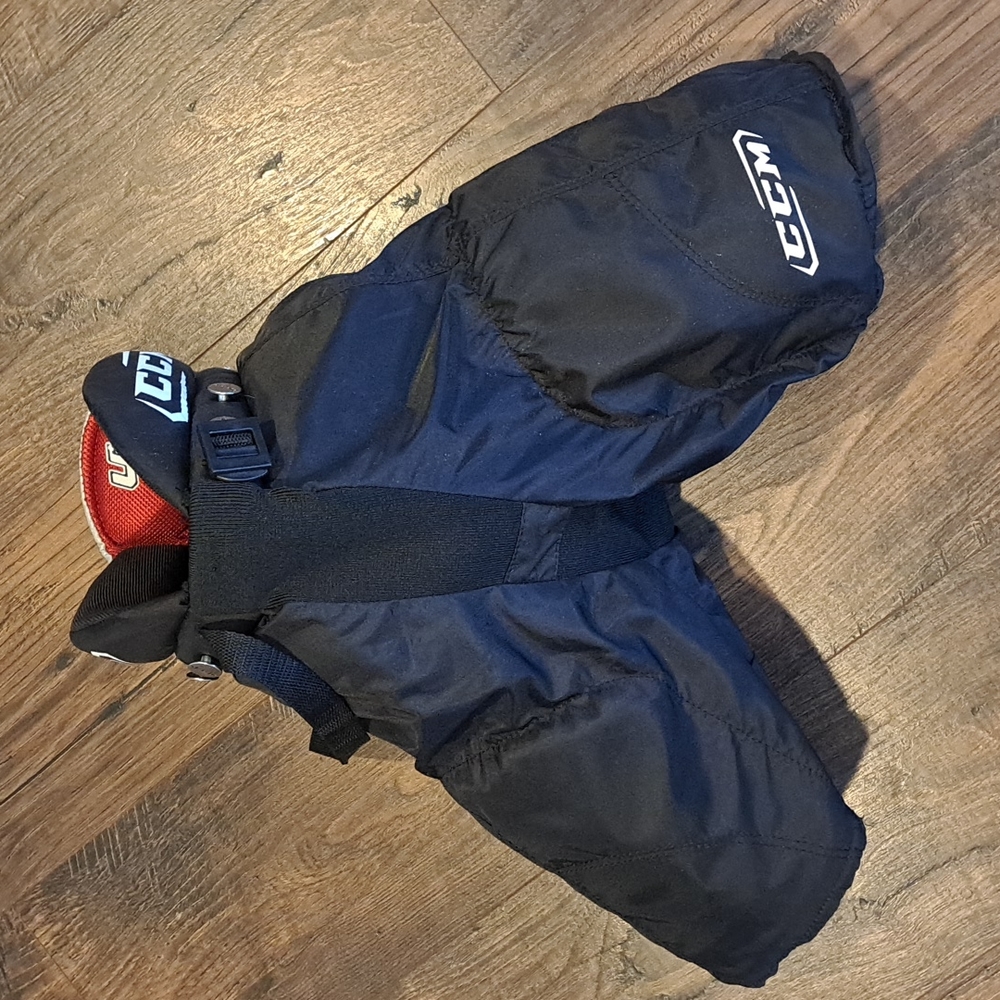 CCM hockey pants
